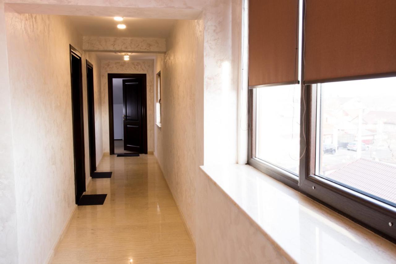 Complex Carol Ξενοδοχείο Μπουζάου Εξωτερικό φωτογραφία